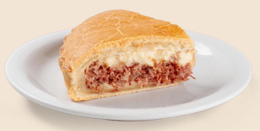 Torta de Calabresa com Requeijão
