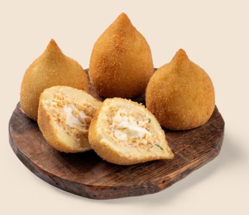 Coxinha de Frango com Requeijão